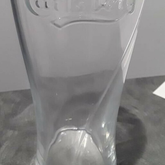 VINTAGE CARLSBERG 0.5L BEER GLASS WITH RAISED LETTERS - ADD TO YOUR COLLECTION - Picture 2 of 4